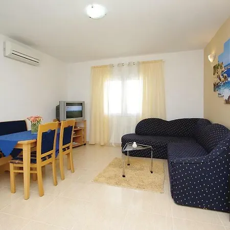 Apartment Pavlinovic