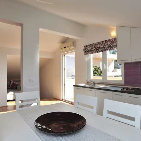Pavlinovic Apartment