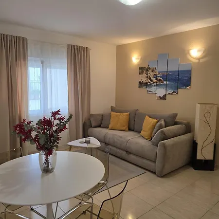 Pavlinovic * Makarska