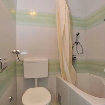 Pavlinovic Apartamento Makarska
