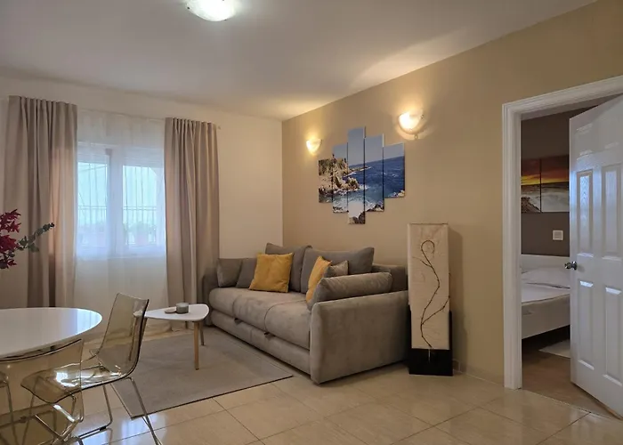 Pavlinovic Appartement Makarska